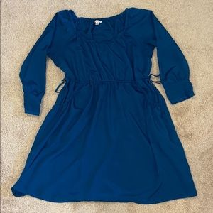 Long sleeves blue dress with pockets
